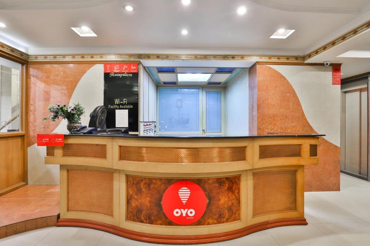 Oyo 17117 Hotel Rainbow Vadodara Exterior foto